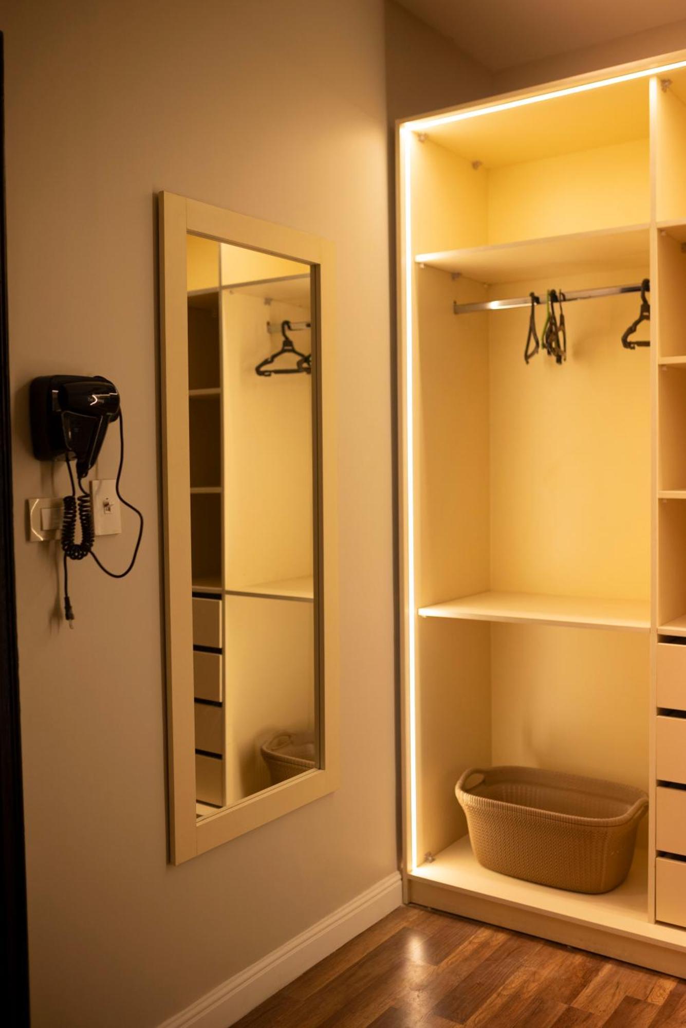 Apartment Munir's *