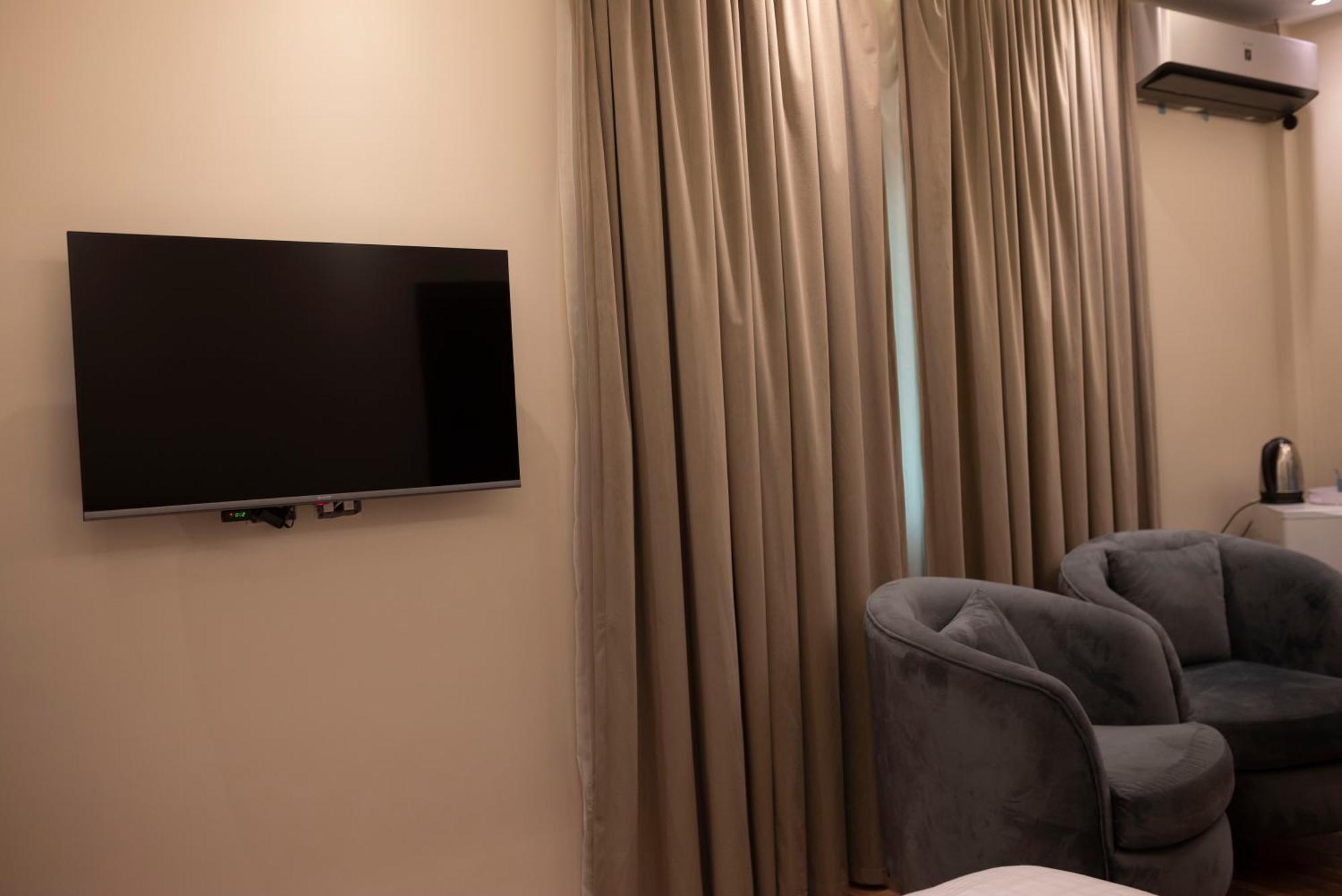 Munir's Apartment