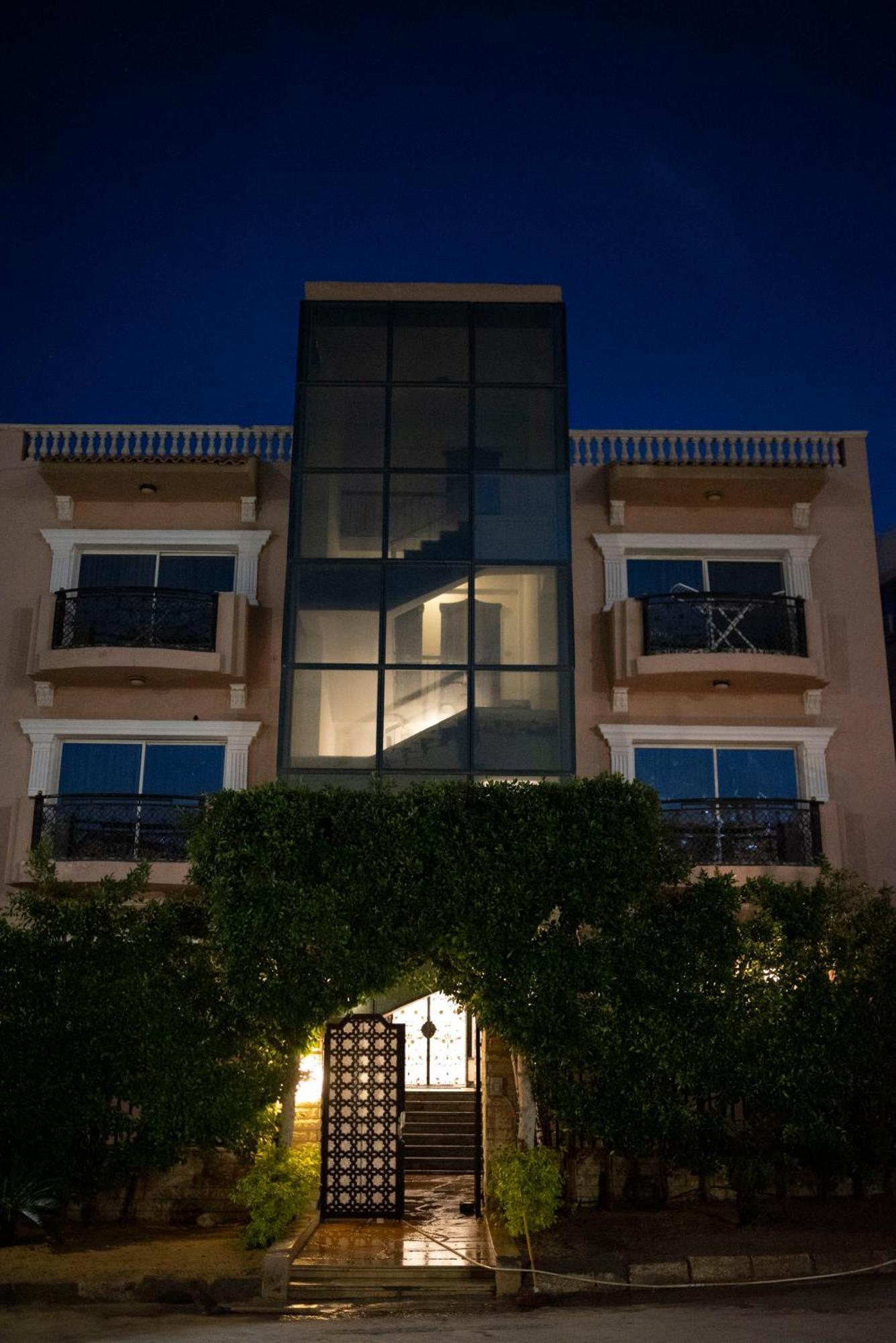Apartment Munir's